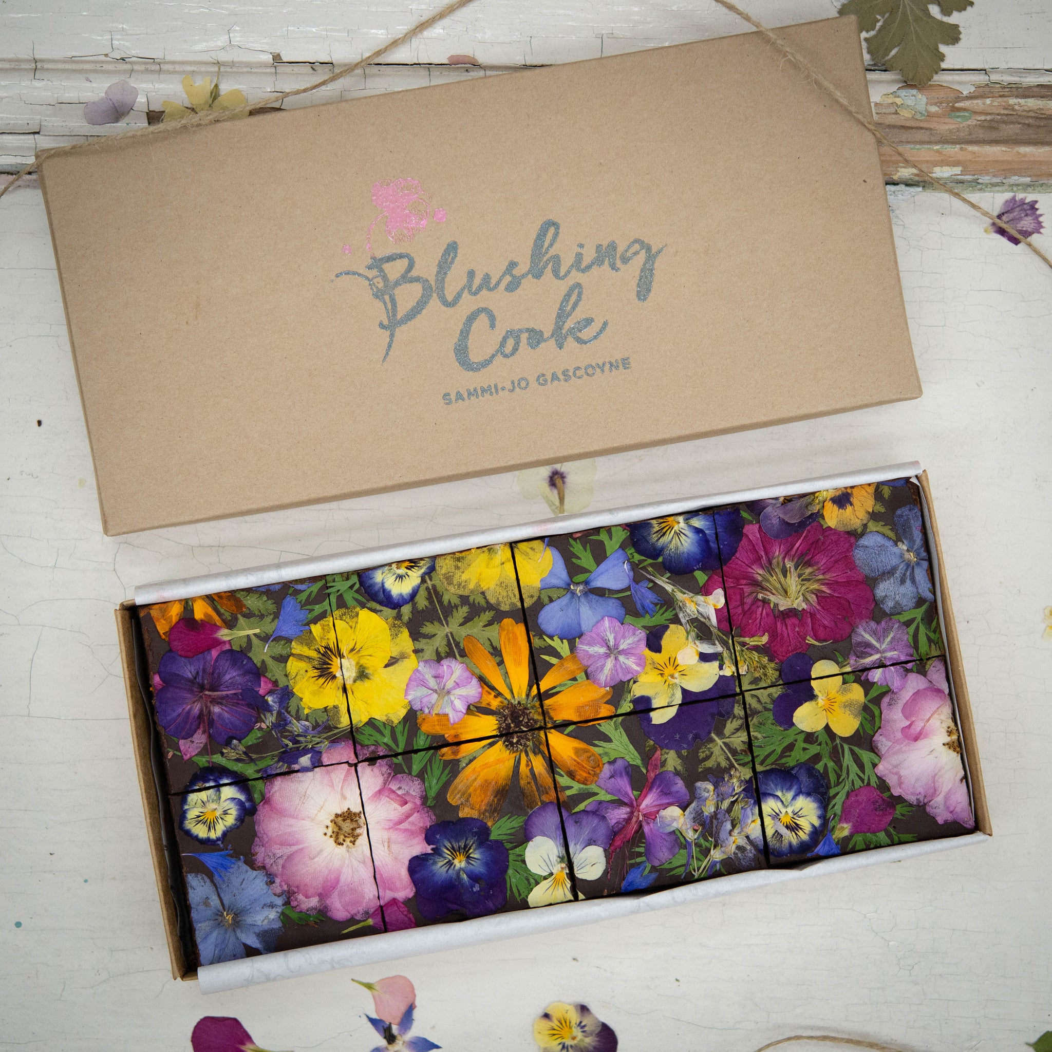 Gluten-free floral brownies - Double chocolate classic